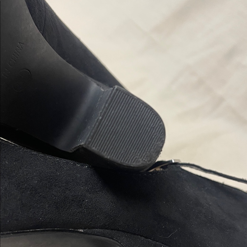 Nine West Black Suede Mary Jane Heels - Picture 11 of 13